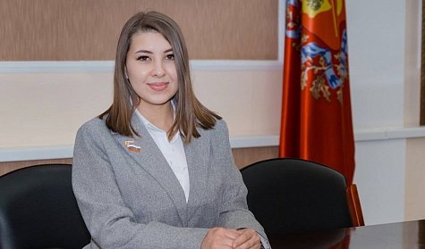 Из парламентария – в военфельдшеры